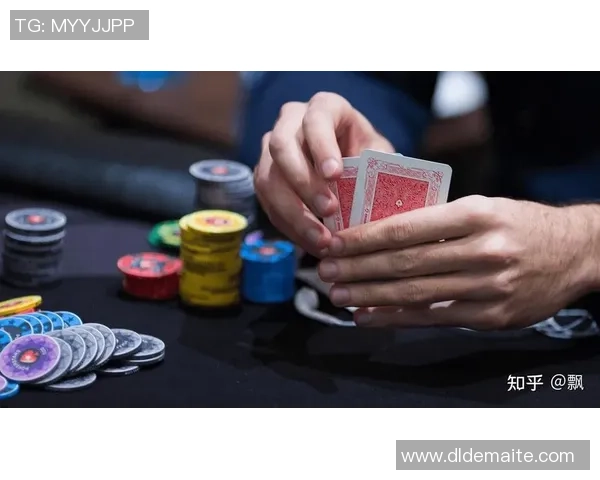 小盲位防御技巧解析在德扑之星应对按钮位加注的复杂局面